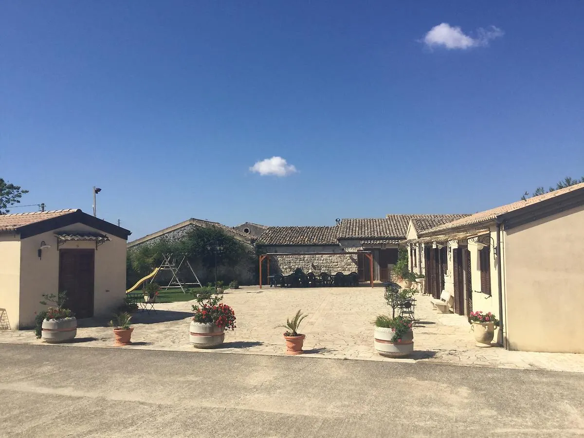 Oasi Di Cava Ispica Vila Pietre Nere San Zagaria Itália